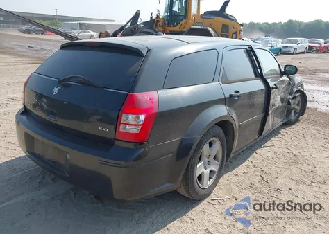 2005 Dodge Magnum Se from USA, damaged, VIN 2D4FV48V95H593141